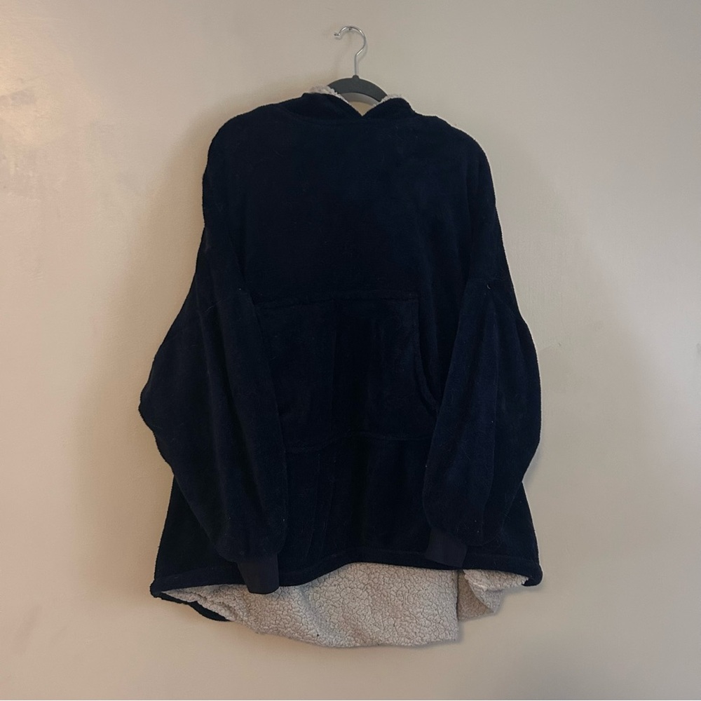 The Comfy Plush Hooded Teddy Jacket in Navy